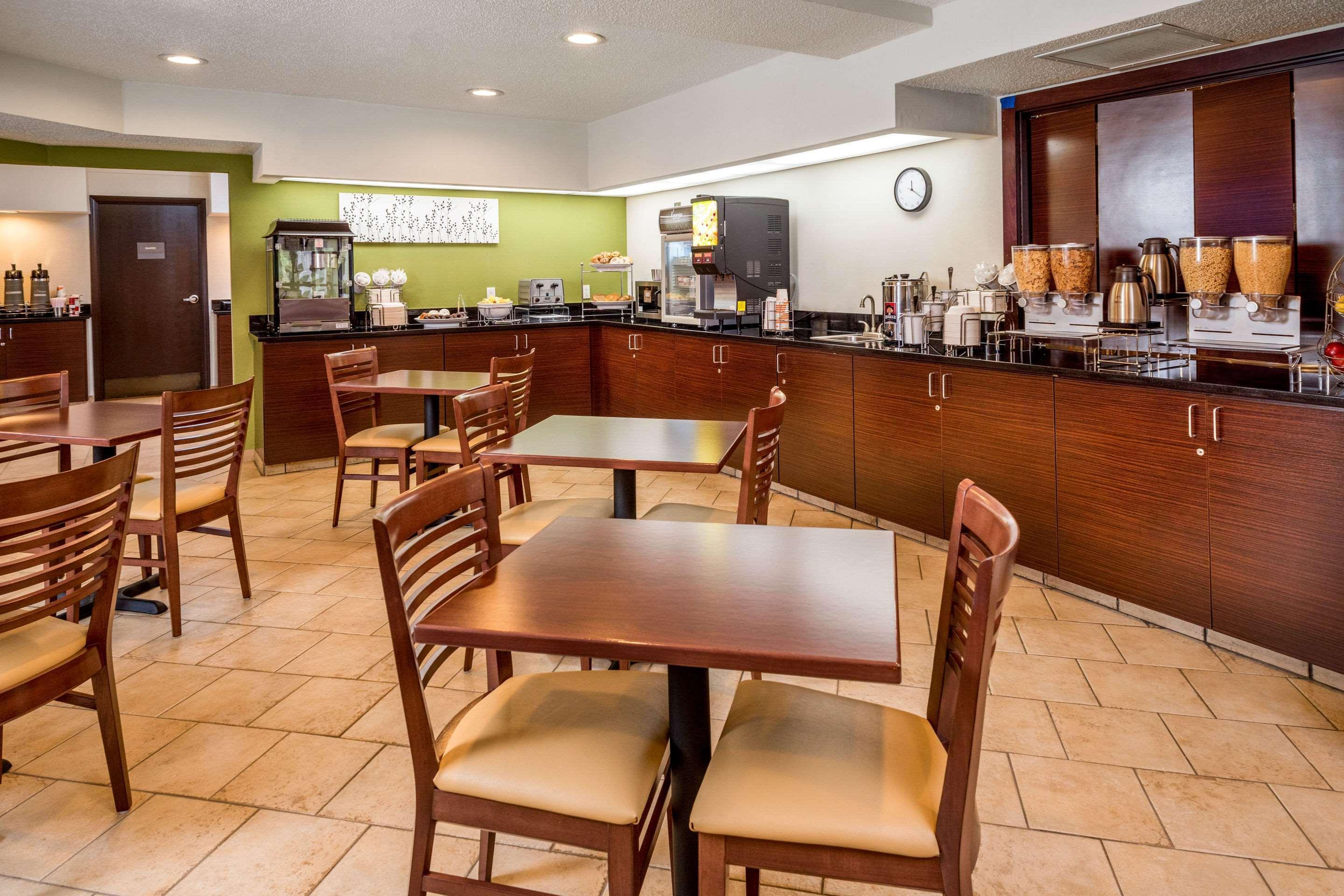 Sleep Inn & Suites Cross Lanes - South Charleston Εξωτερικό φωτογραφία